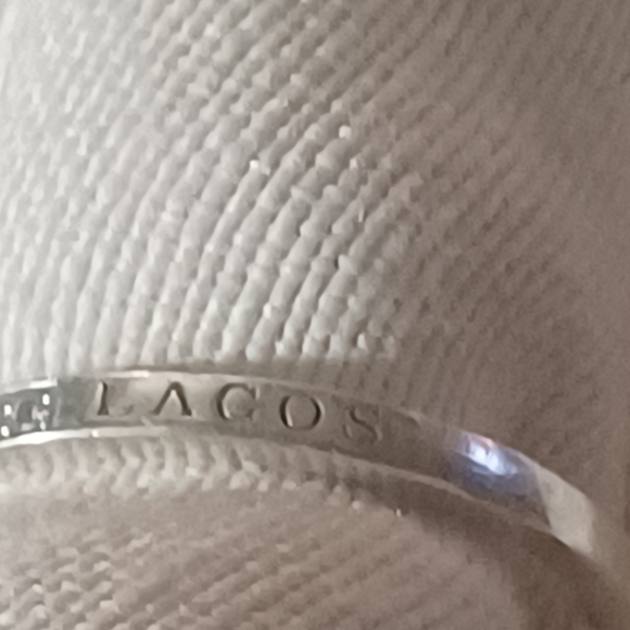 Lagos Newport Petite Two Tone Knot Diamond Ring, SS & 18k - Picture 7 of 11